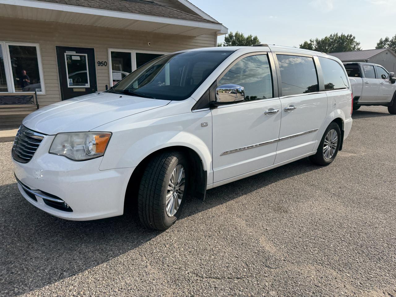 Chrysler Town & Country 4dr Wgn Touring-L 30th Anniversary 2014