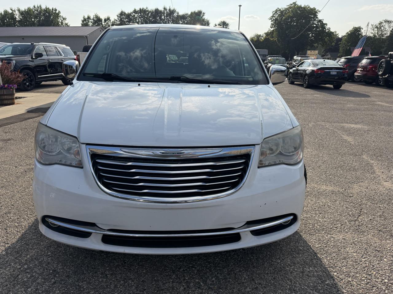 Chrysler Town & Country 4dr Wgn Touring-L 30th Anniversary 2014