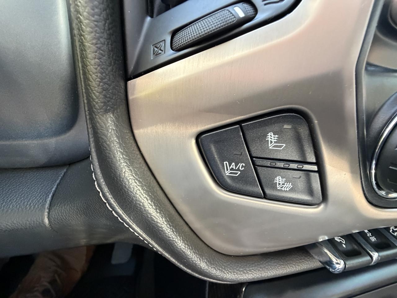 GMC Sierra 2500 Denali Crew Cab 4WD SWB 2015
