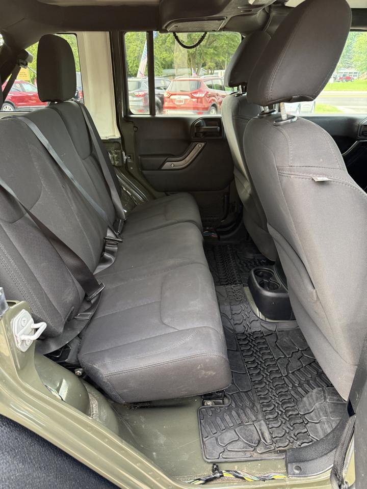 Jeep Wrangler Unlimited 4WD 4dr Willys Wheeler 2015