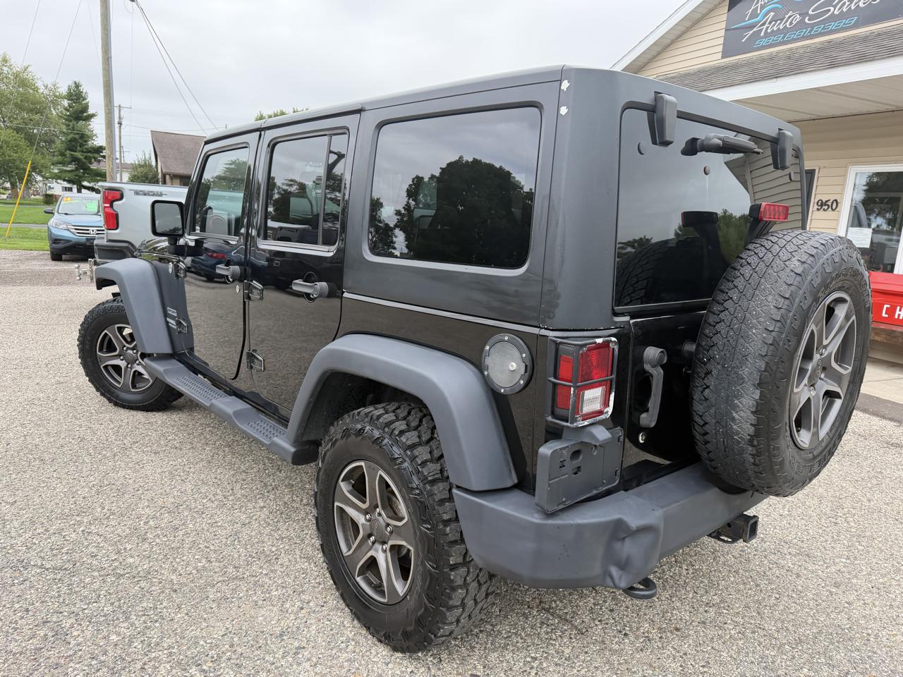 Jeep Wrangler Unlimited 4WD 4dr Sport 2012