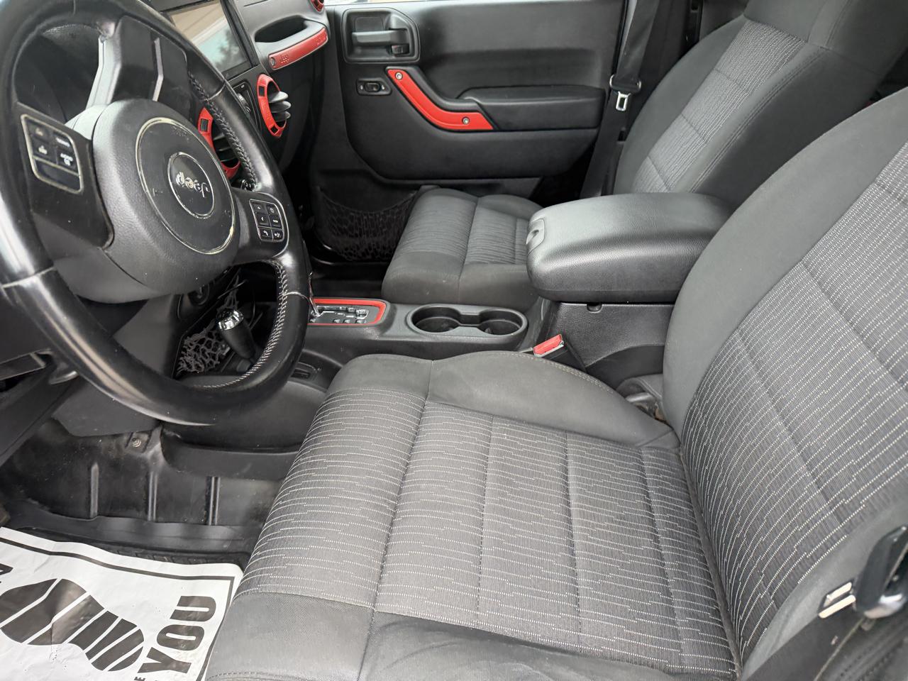 Jeep Wrangler Unlimited 4WD 4dr Sport 2012