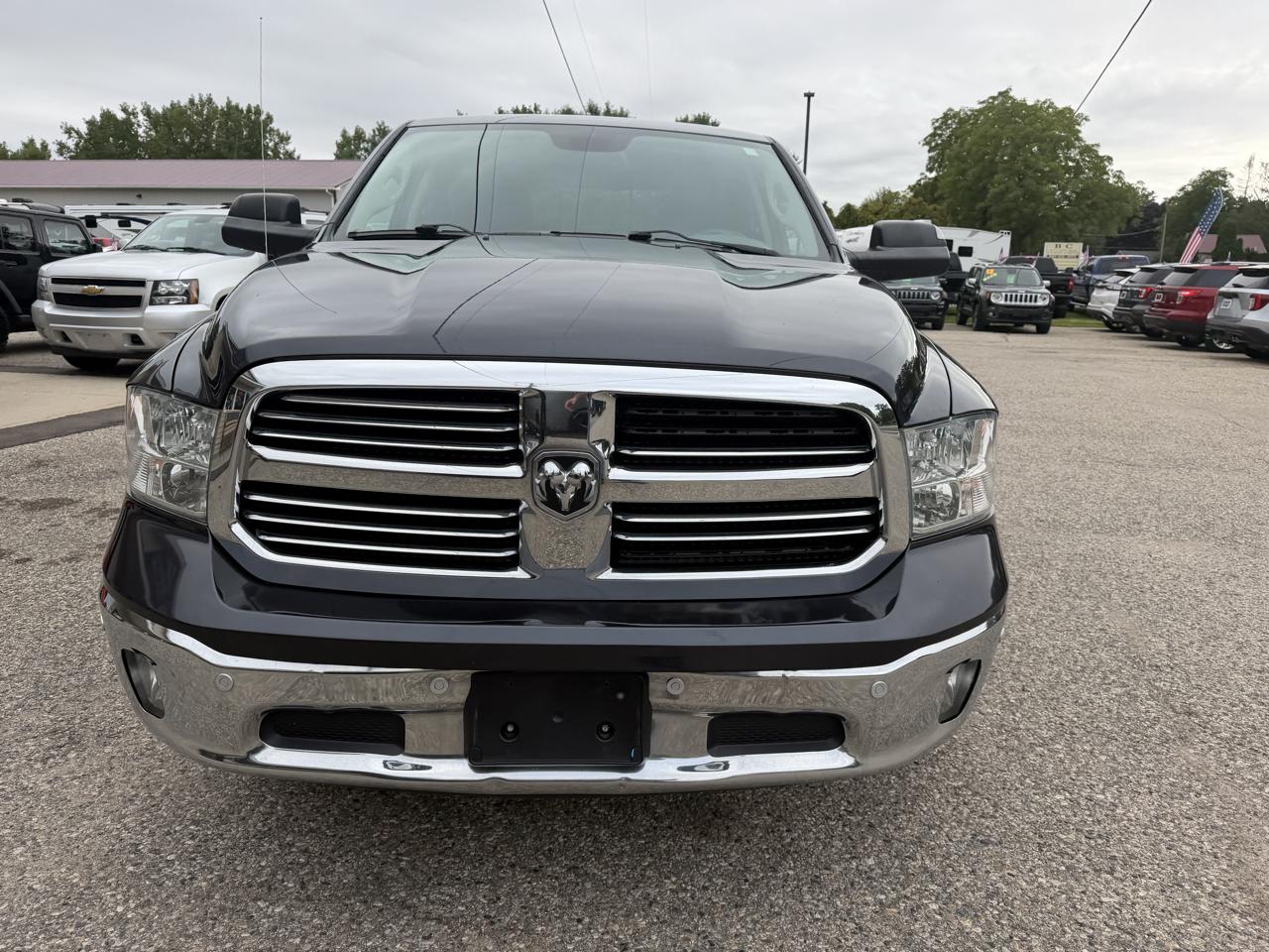RAM 1500 4WD Crew Cab 140.5" Big Horn 2015
