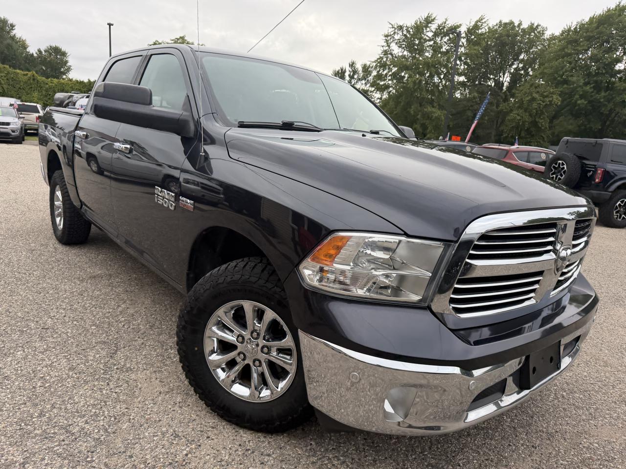 RAM 1500 4WD Crew Cab 140.5" Big Horn 2015
