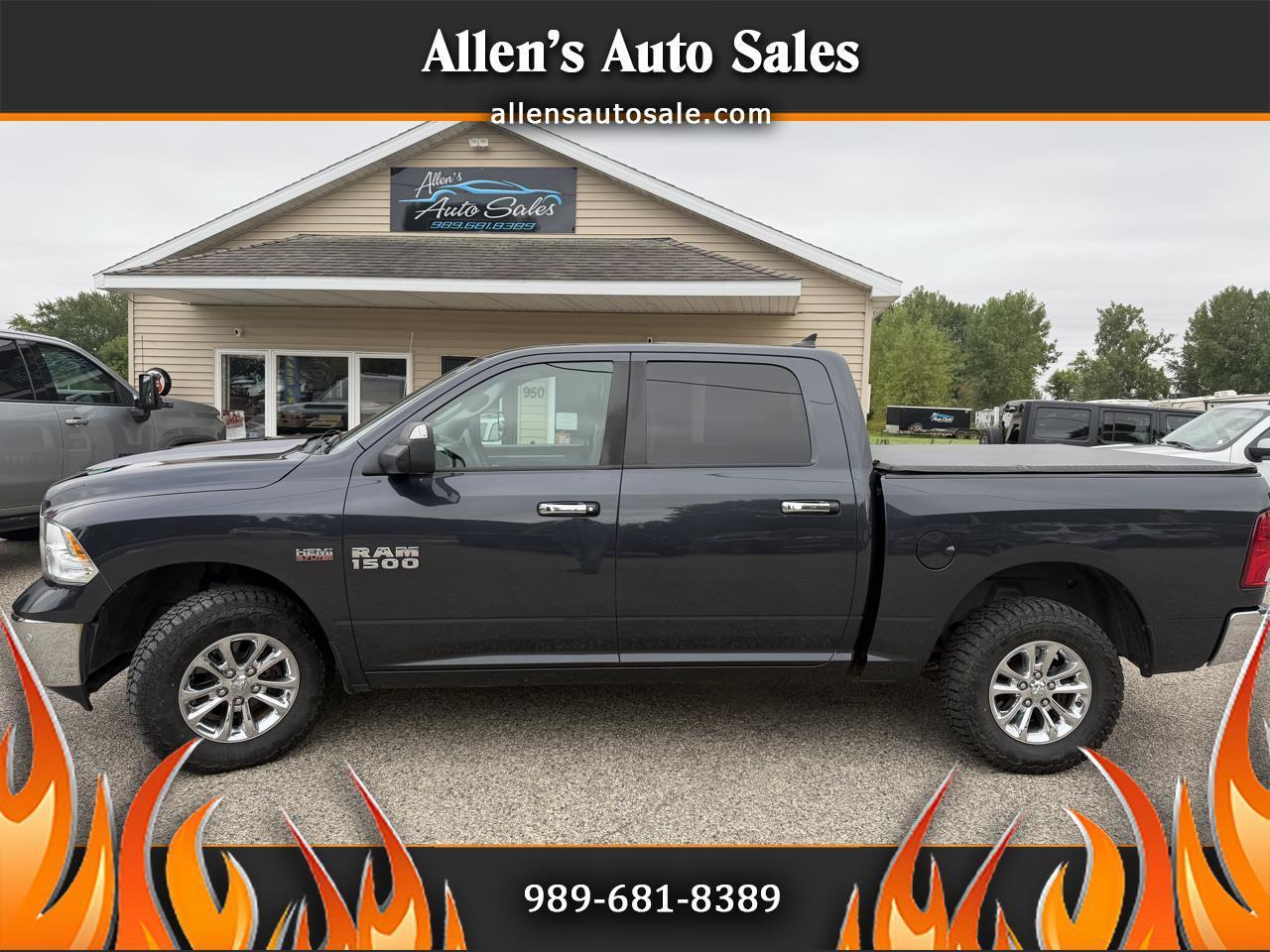 2015 RAM 1500 4WD Crew Cab 140.5" Big Horn