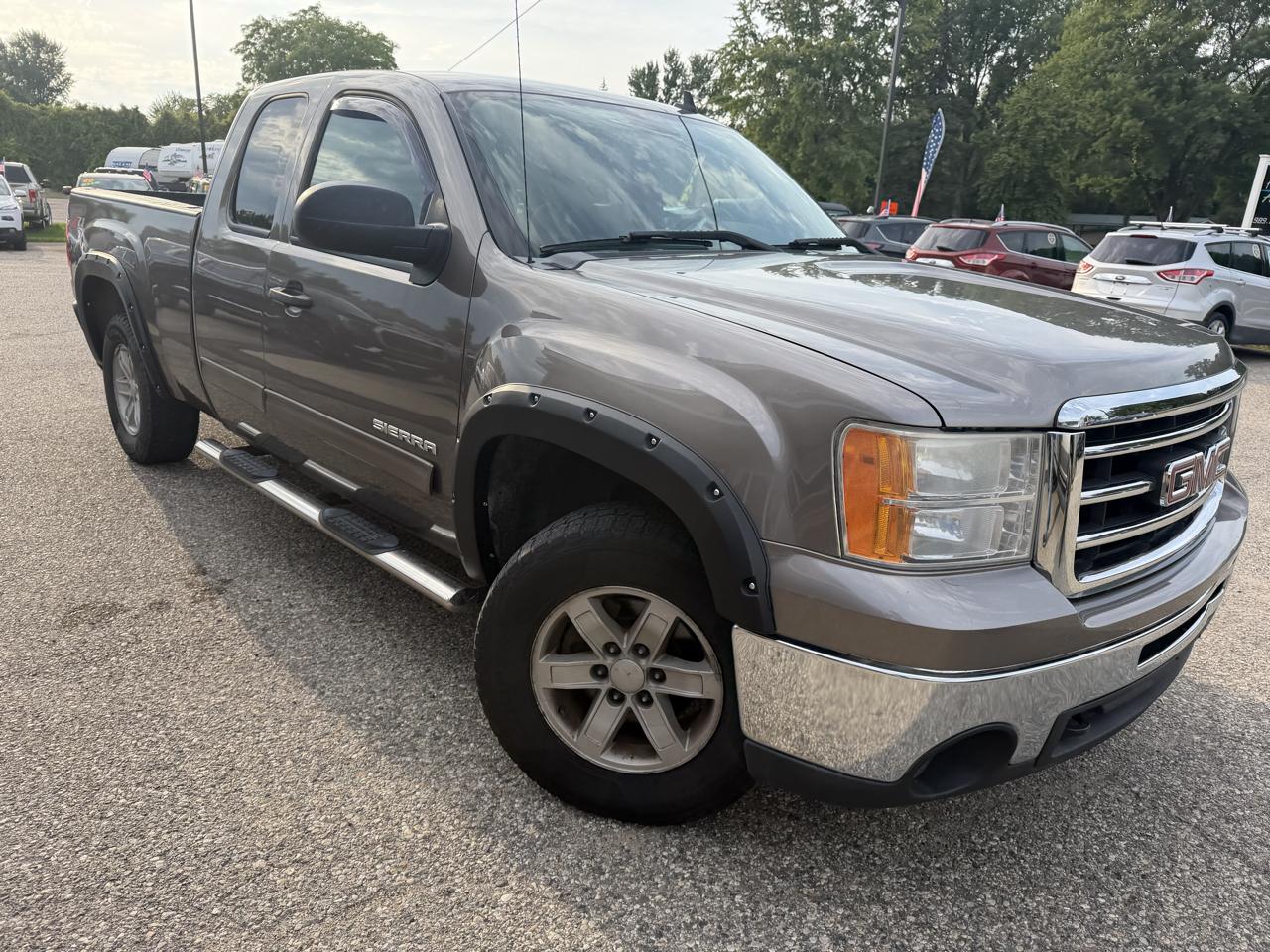 GMC Sierra 1500 4WD Ext Cab 143.5" SLE 2013