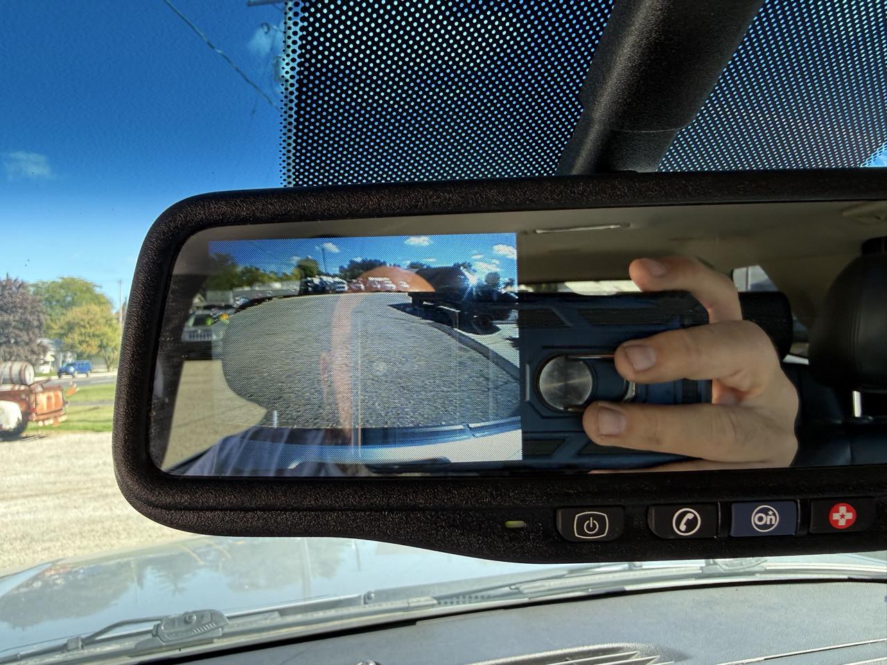 Chevrolet Suburban 4WD 4dr 1500 LT 2012