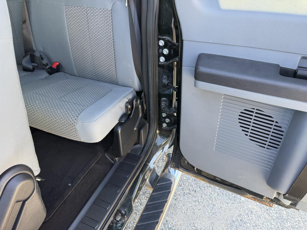 Ford Super Duty F-250 SRW 4WD SuperCab 142" XLT 2013