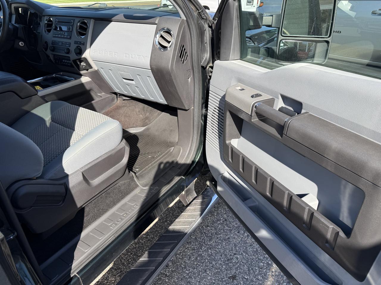 Ford Super Duty F-250 SRW 4WD SuperCab 142" XLT 2013