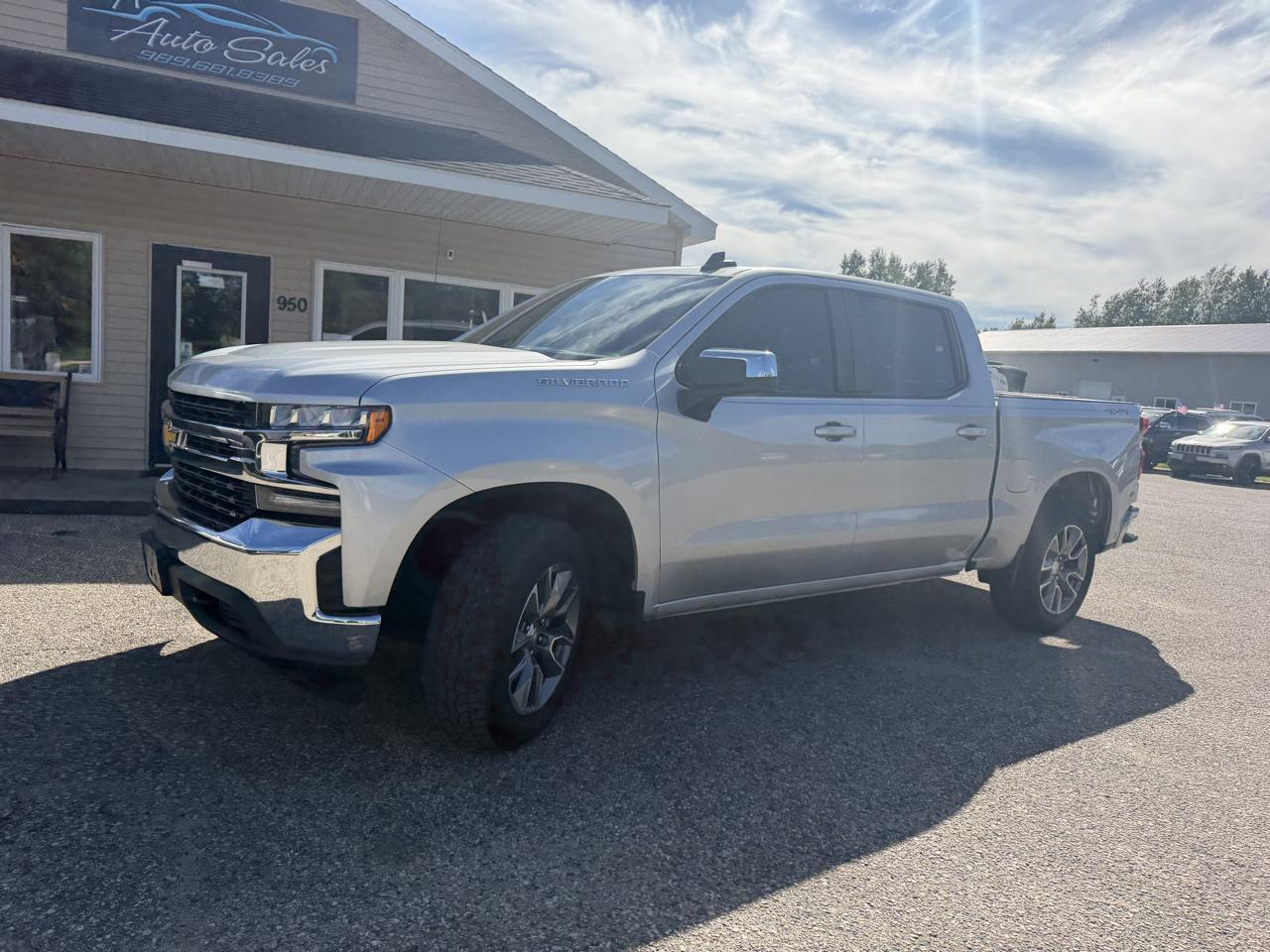Chevrolet Silverado 1500 4WD Crew Cab 147" LT 2020