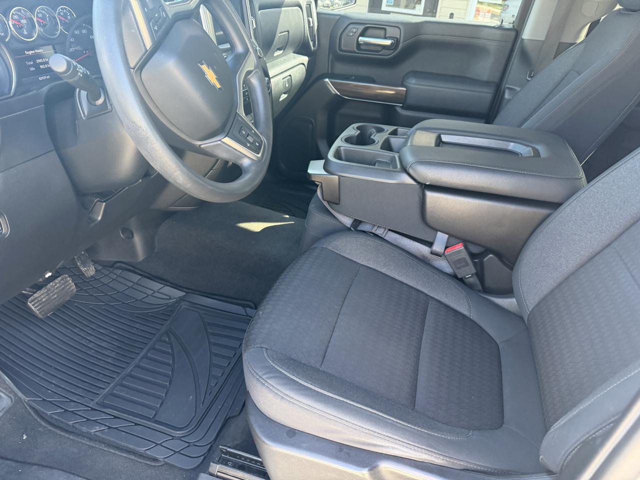 Chevrolet Silverado 1500 4WD Crew Cab 147" LT 2020