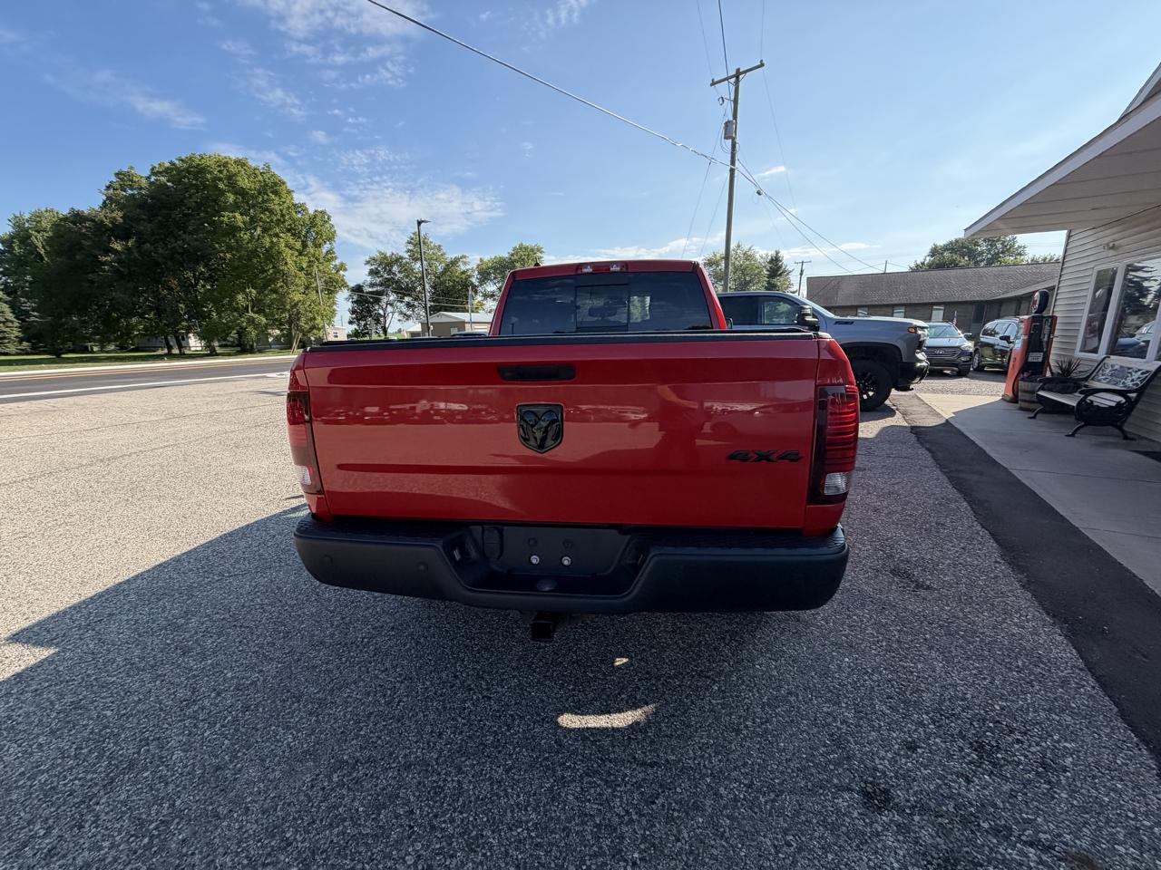 RAM 1500 Classic Warlock 4x4 Quad Cab 6'4" Box 2019