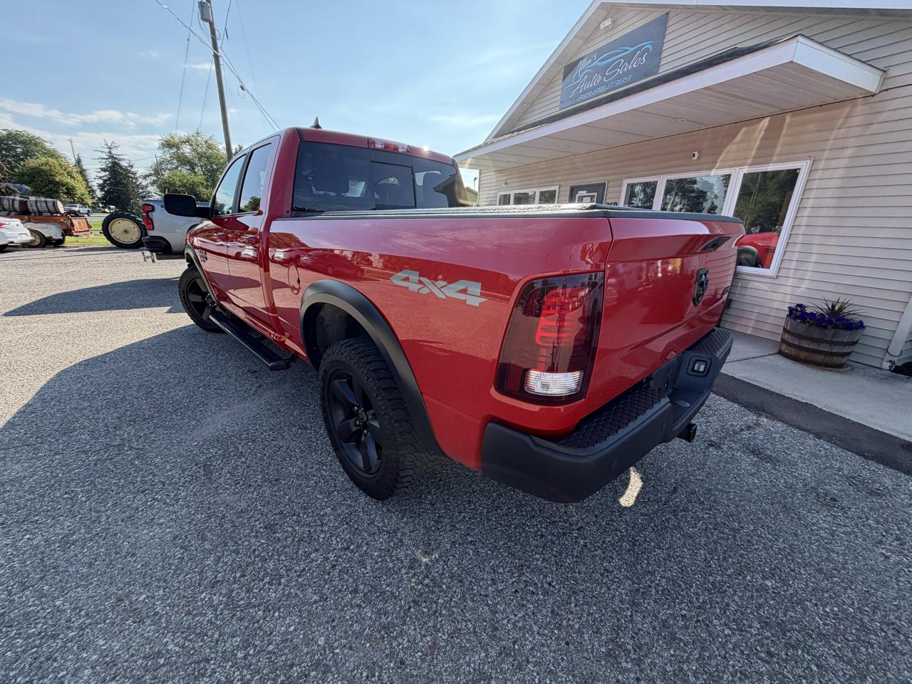 RAM 1500 Classic Warlock 4x4 Quad Cab 6'4" Box 2019
