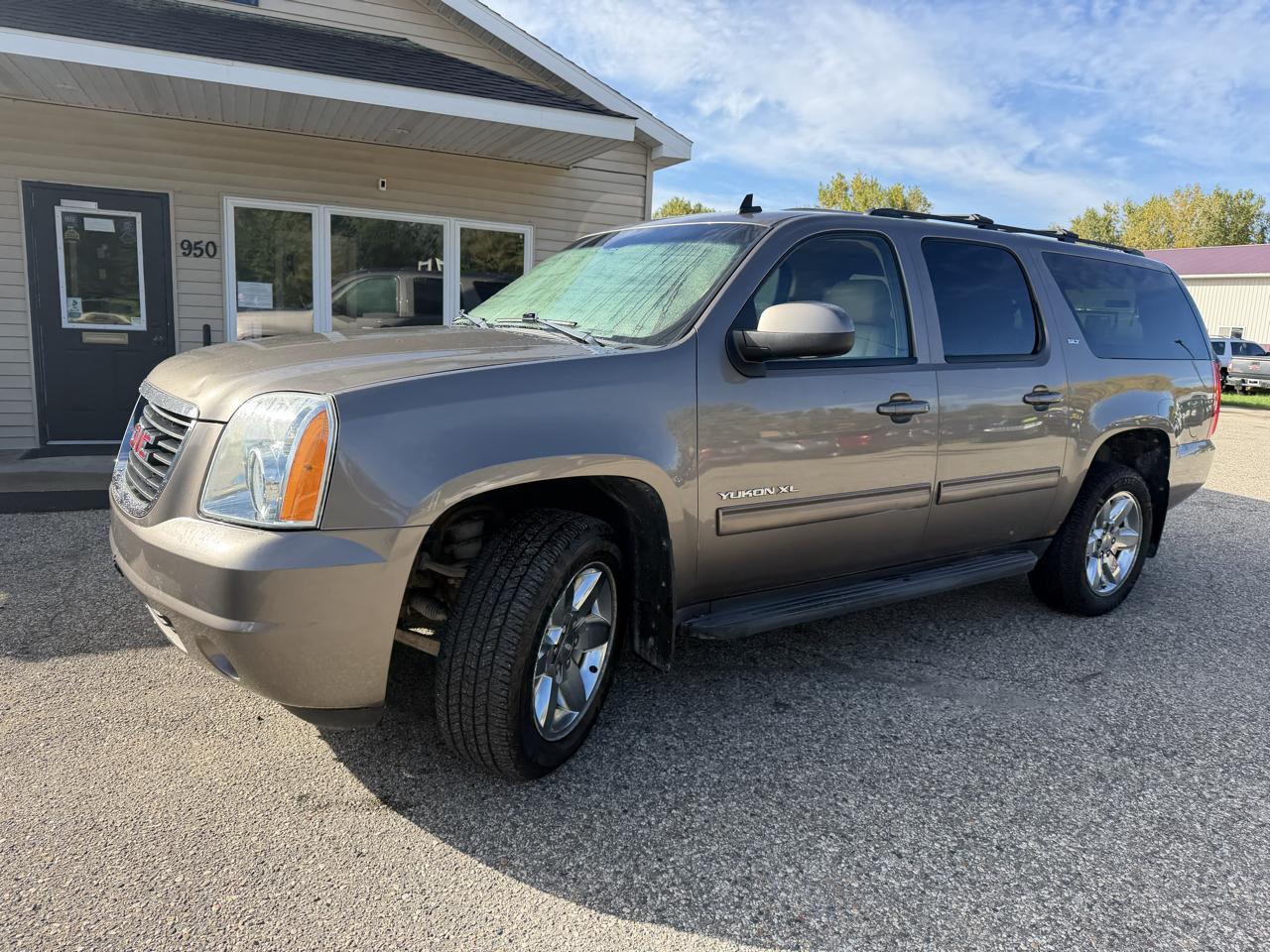 GMC Yukon XL 4WD 4dr 1500 SLT 2012