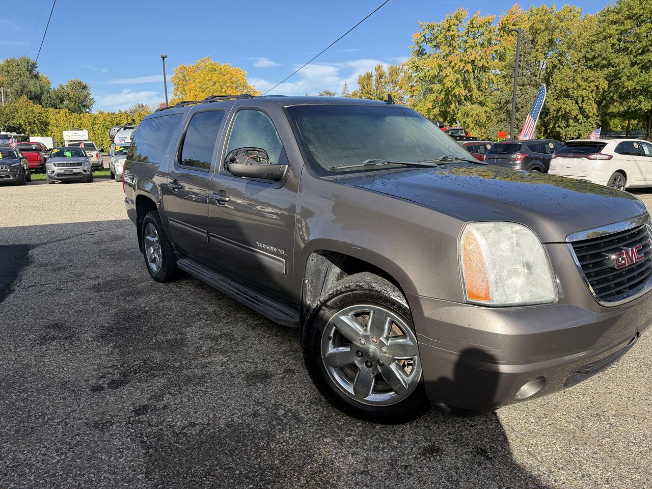 GMC Yukon XL 4WD 4dr 1500 SLT 2012
