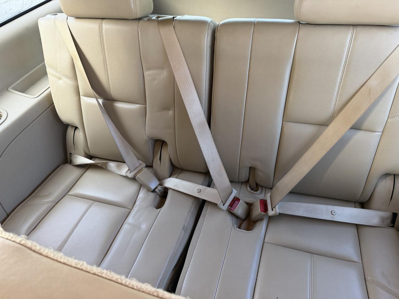 GMC Yukon XL 4WD 4dr 1500 SLT 2012