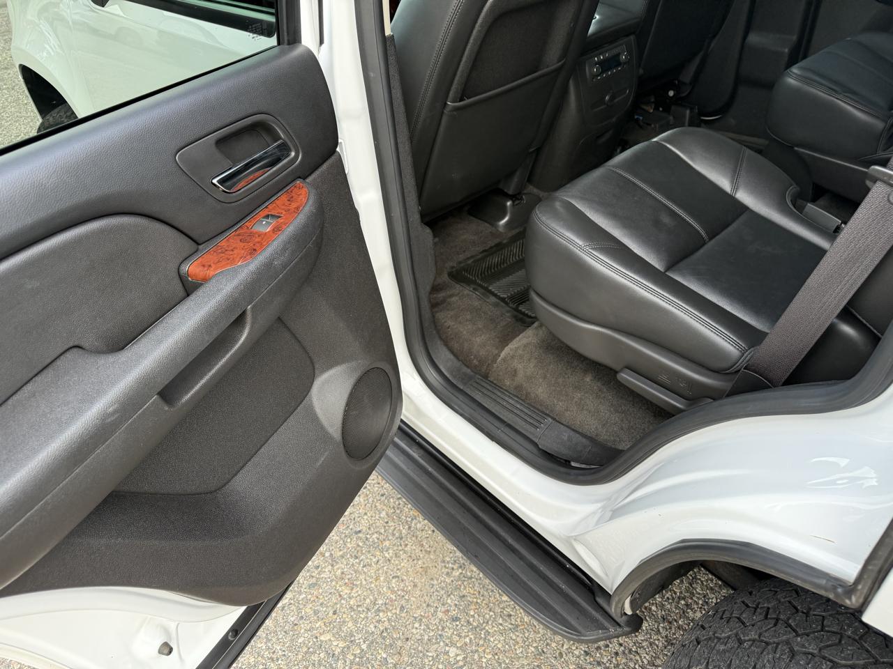 Chevrolet Tahoe 4WD 4dr 1500 LT 2013