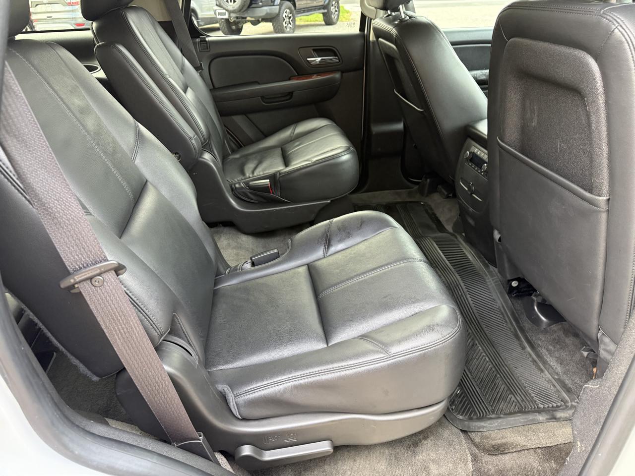Chevrolet Tahoe 4WD 4dr 1500 LT 2013