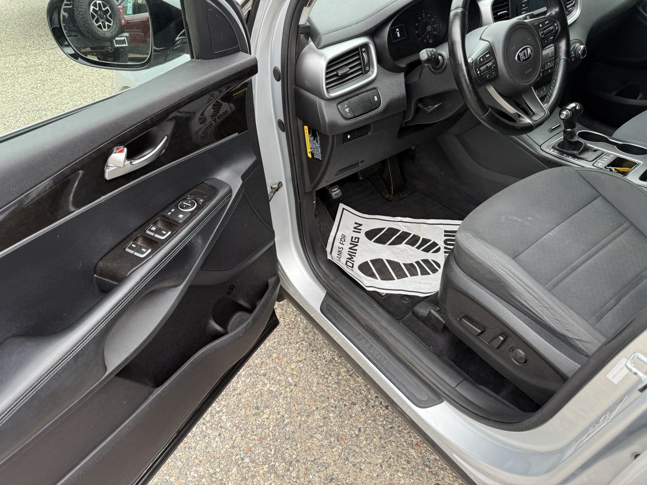 Kia Sorento AWD 4dr 3.3L LX 2016