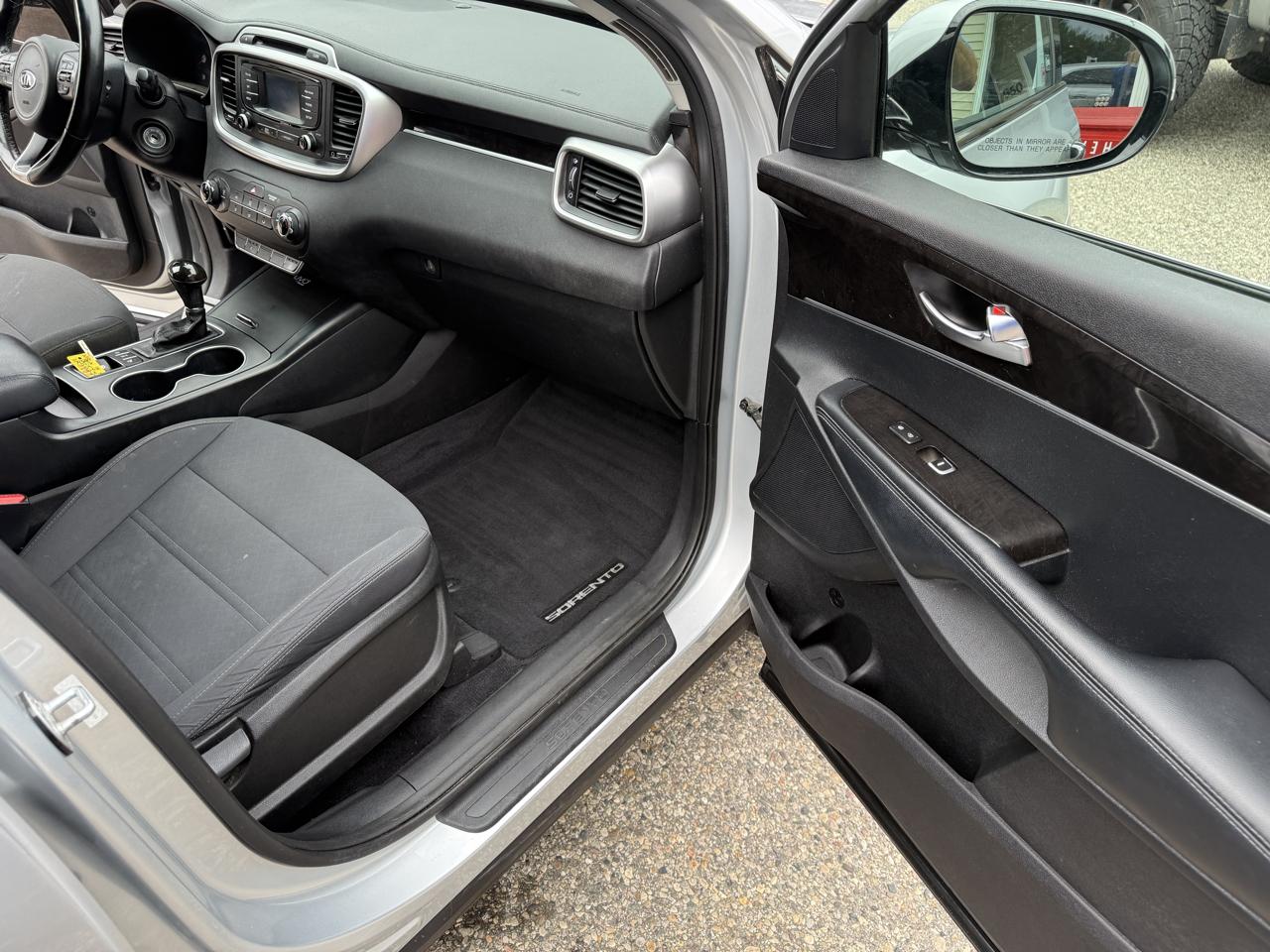Kia Sorento AWD 4dr 3.3L LX 2016