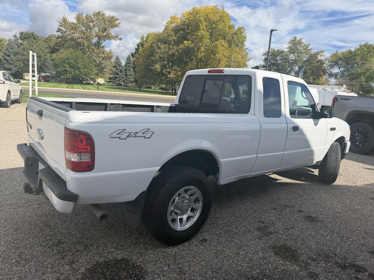 Ford Ranger 4WD 4dr SuperCab 126" XLT 2011