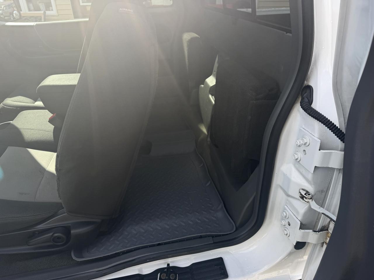 Ford Ranger 4WD 4dr SuperCab 126" XLT 2011