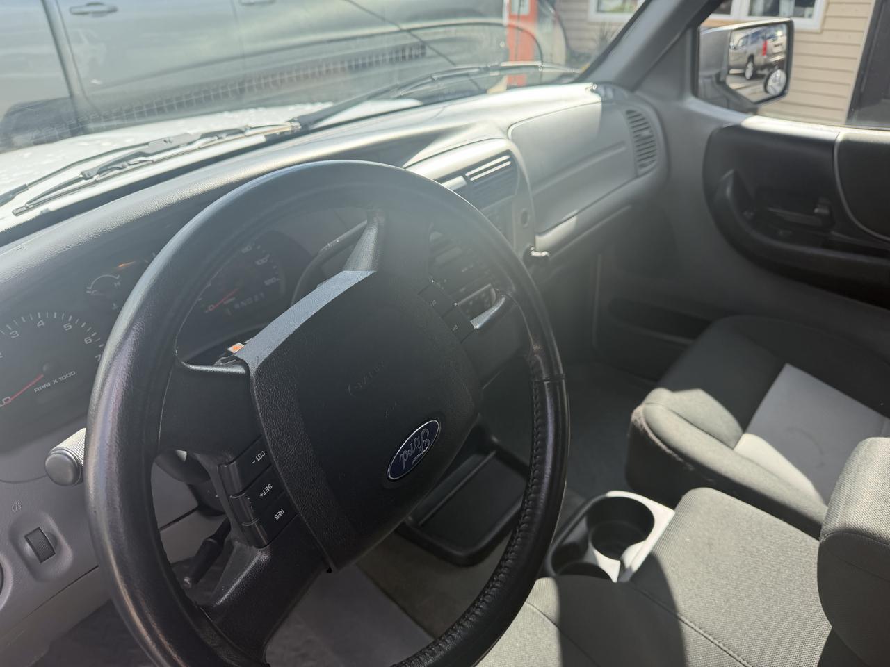 Ford Ranger 4WD 4dr SuperCab 126" XLT 2011