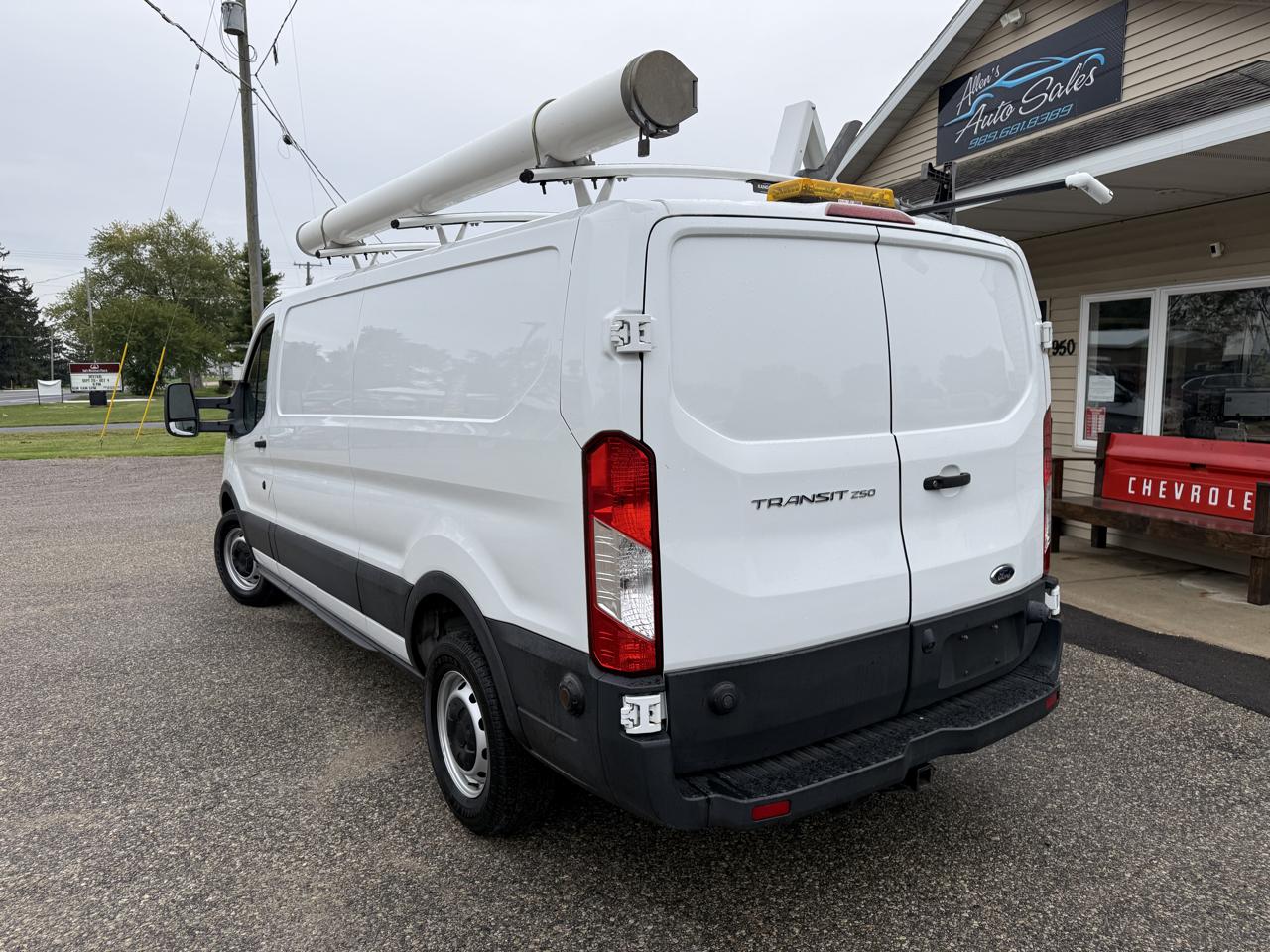 Ford Transit Van T-250 148" Low Rf 9000 GVWR Sliding RH Dr 2019