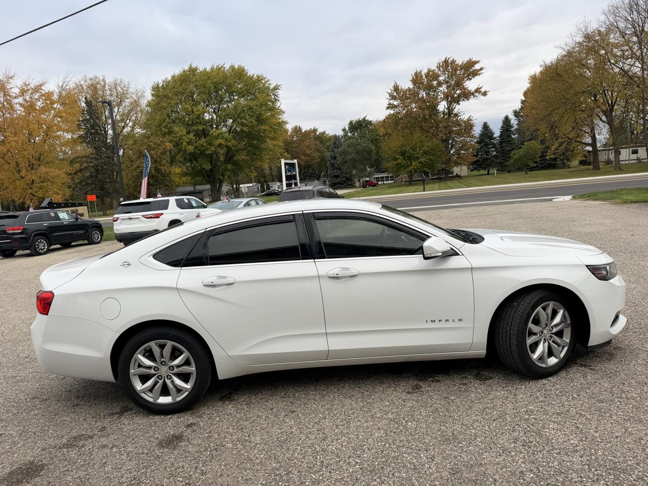 Chevrolet Impala 4dr Sdn LT w/1LT 2018