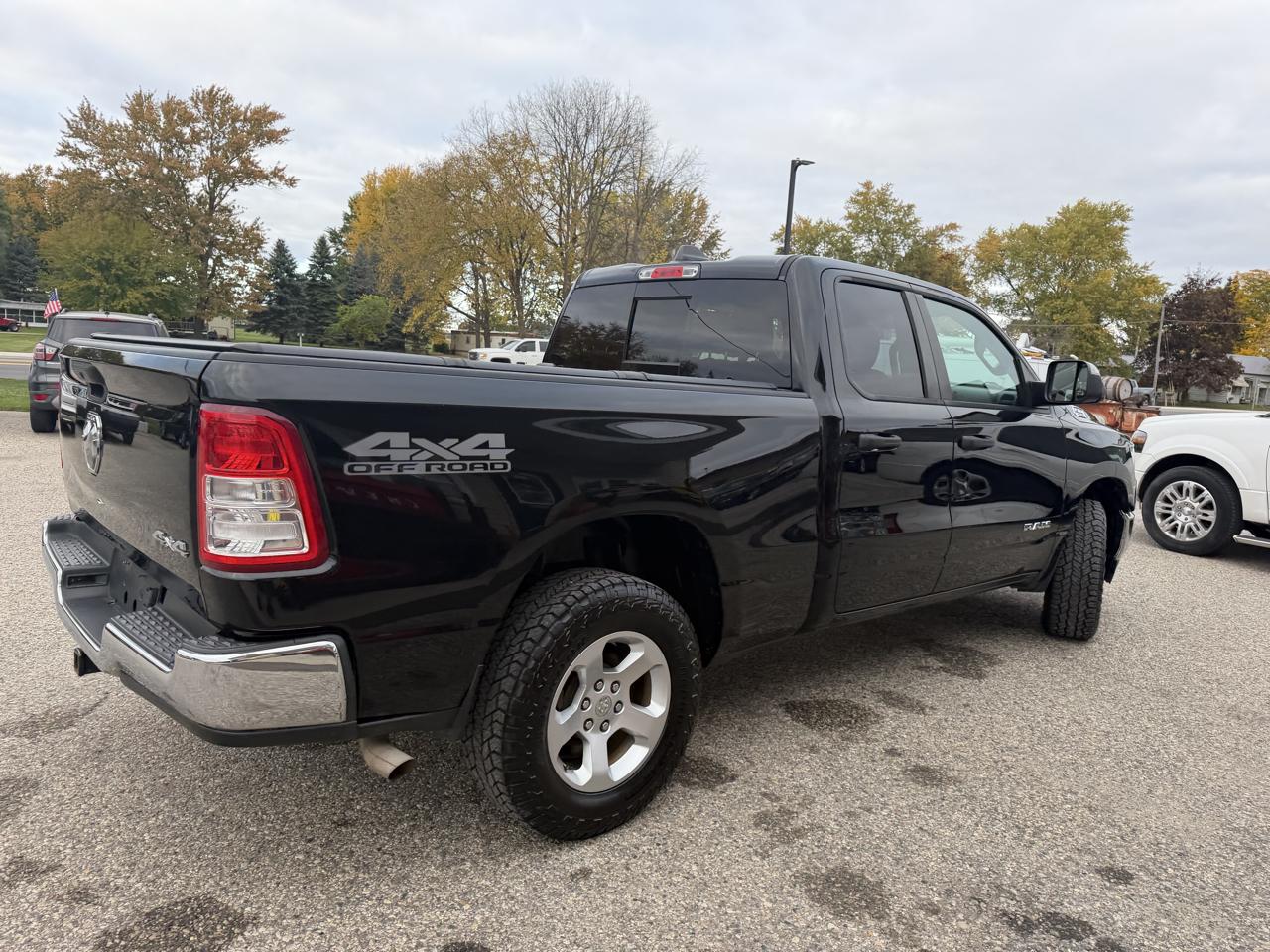 RAM 1500 Tradesman 4x4 Quad Cab 6'4" Box 2019