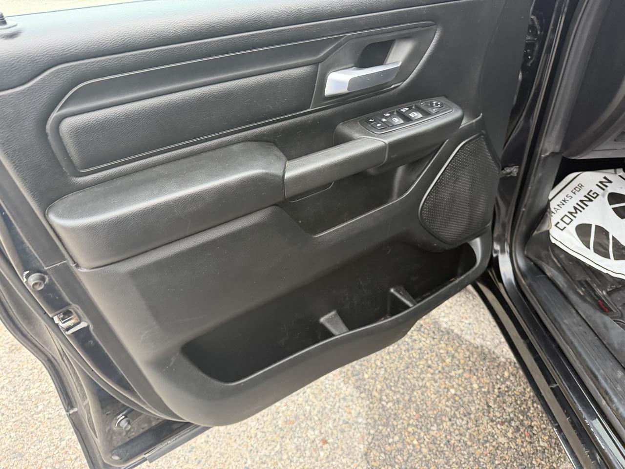 RAM 1500 Tradesman 4x4 Quad Cab 6'4" Box 2019