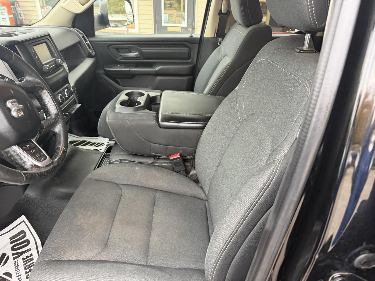 RAM 1500 Tradesman 4x4 Quad Cab 6'4" Box 2019