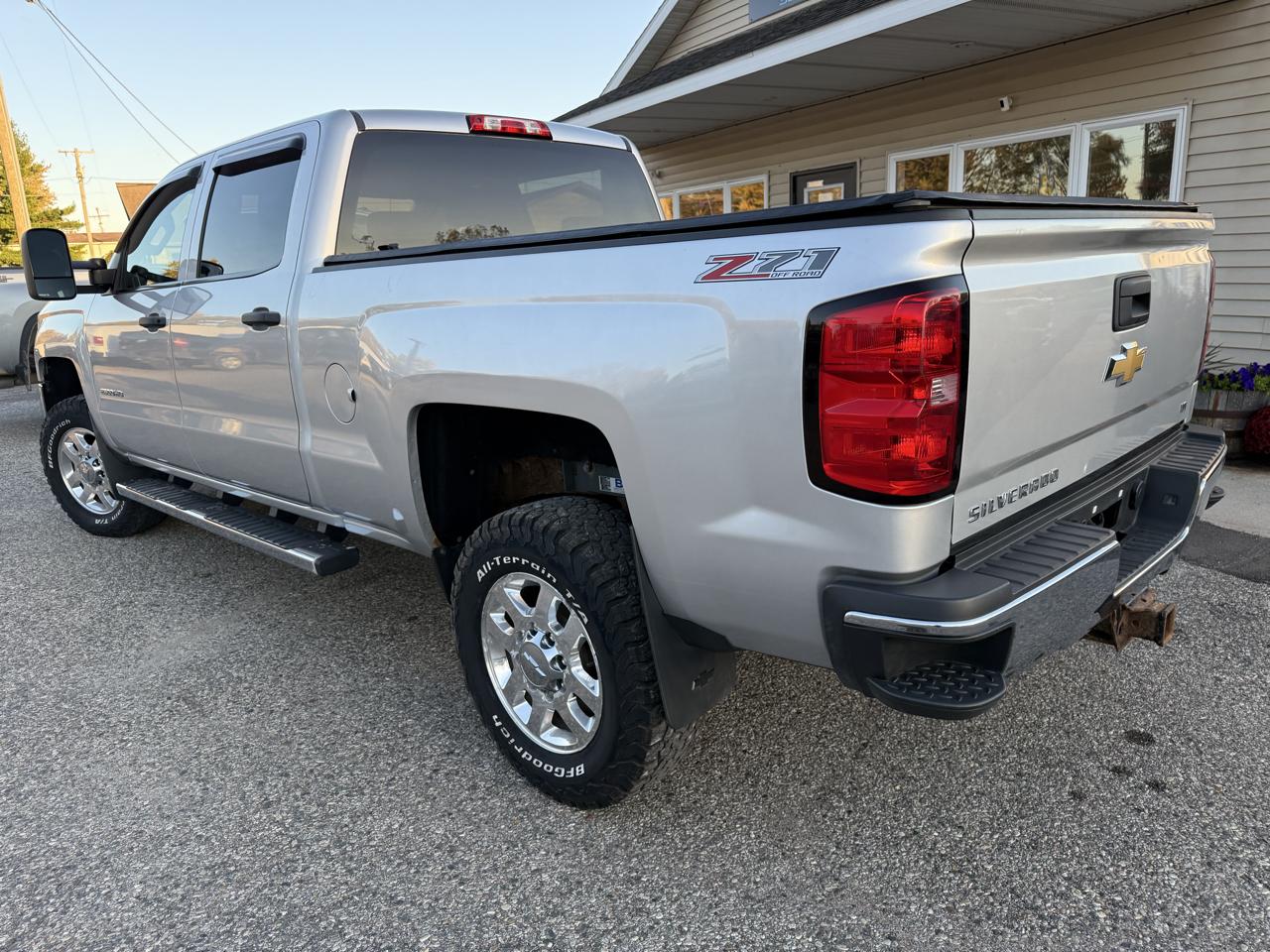 Chevrolet Silverado 2500HD 4WD Crew Cab 153.7" LT 2015