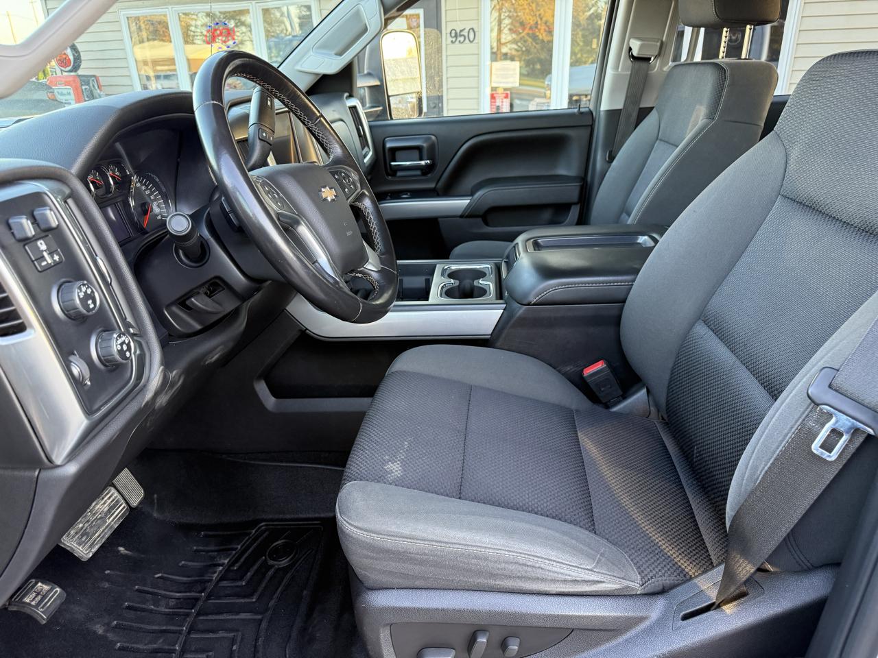 Chevrolet Silverado 2500HD 4WD Crew Cab 153.7" LT 2015