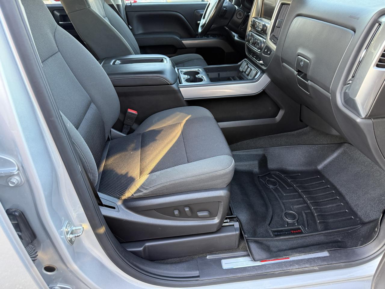 Chevrolet Silverado 2500HD 4WD Crew Cab 153.7" LT 2015