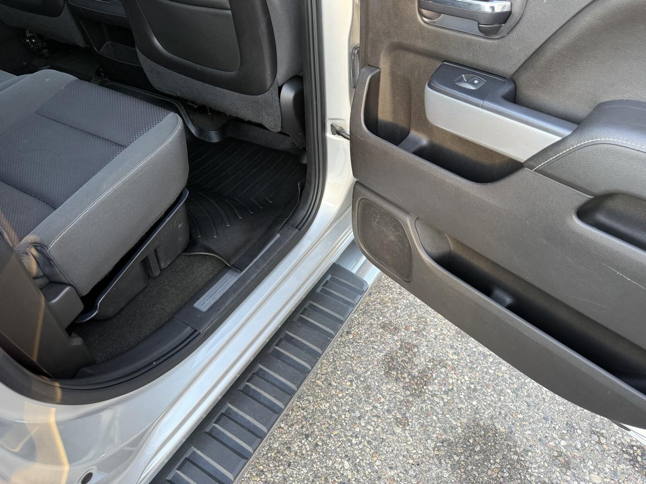 Chevrolet Silverado 2500HD 4WD Crew Cab 153.7" LT 2015