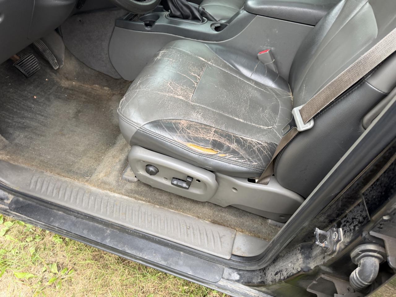 Chevrolet TrailBlazer 4dr 4WD LT 2004