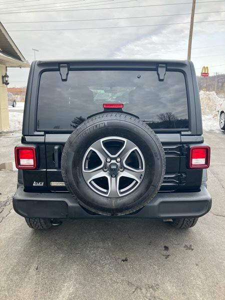 Jeep Wrangler Unlimited Freedom 4x4 *Ltd Avail* 2021