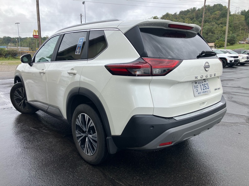2022 Nissan Rogue AWD SV photo 5