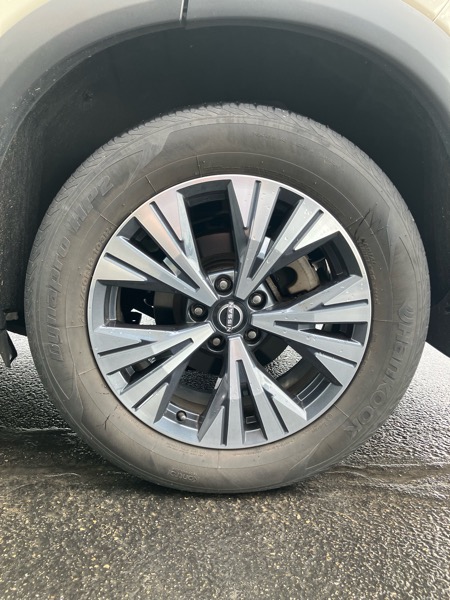 2022 Nissan Rogue AWD SV photo 11