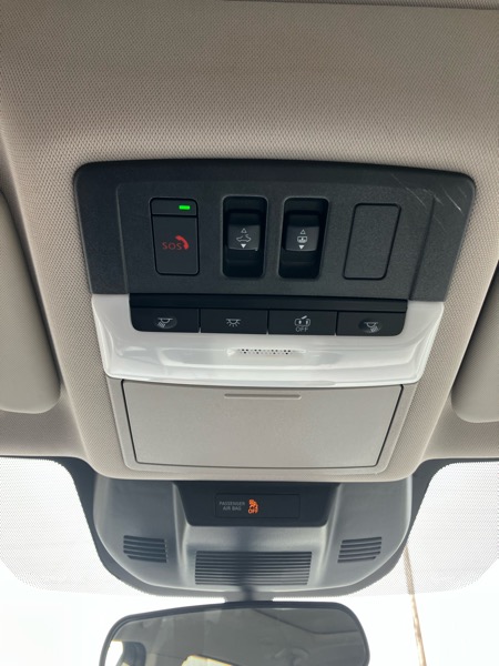 2022 Nissan Rogue AWD SV photo 28