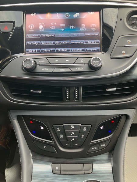 2020 Buick Envision Essence photo 16