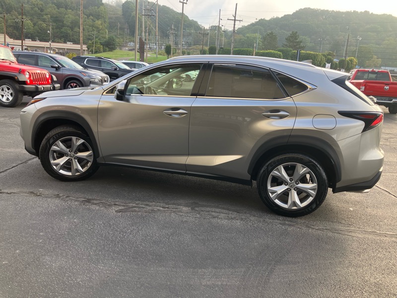 2017 Lexus NX 200t AWD photo 7