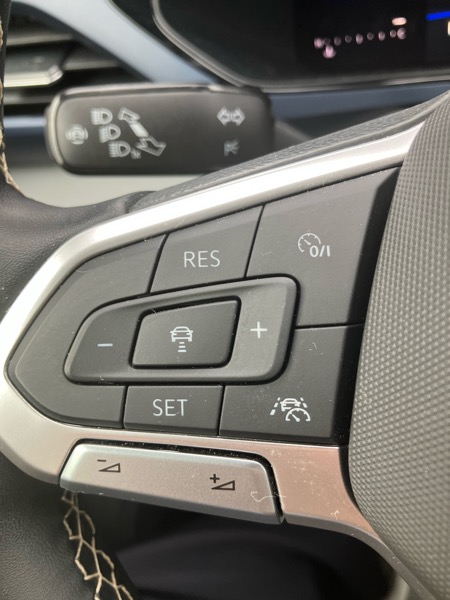 2023 Volkswagen Taos SE photo 15