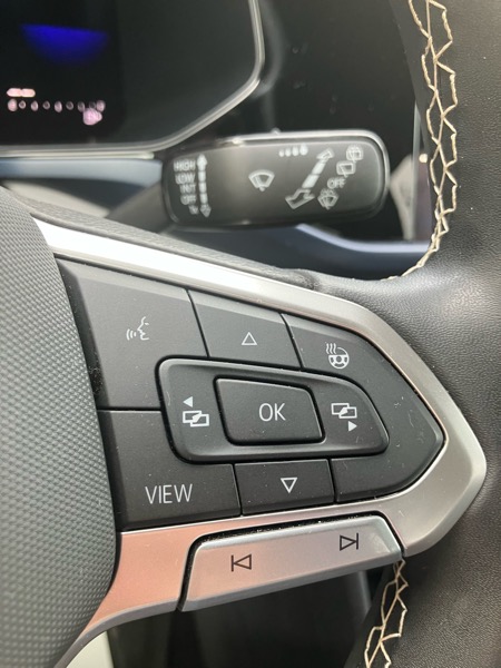 2023 Volkswagen Taos SE photo 16