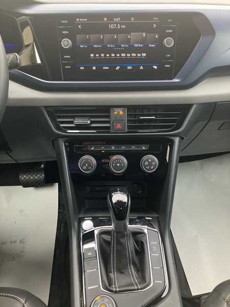 2023 Volkswagen Taos SE photo 17