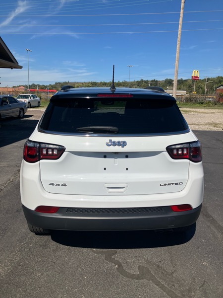 2022 Jeep Compass Limited photo 4