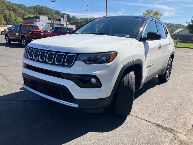 2022 Jeep Compass Limited photo 7