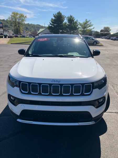 2022 Jeep Compass Limited photo 8