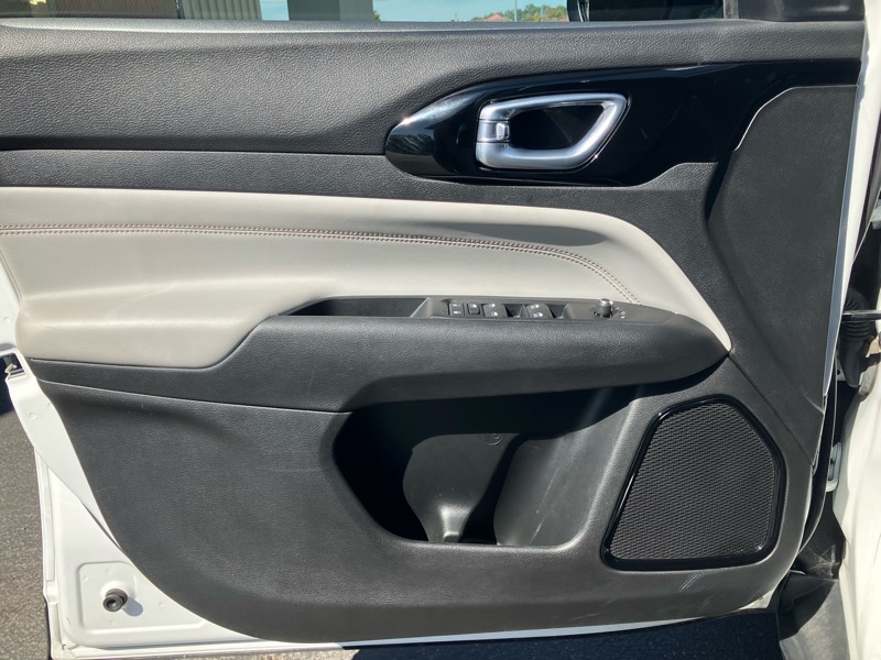 2022 Jeep Compass Limited photo 13